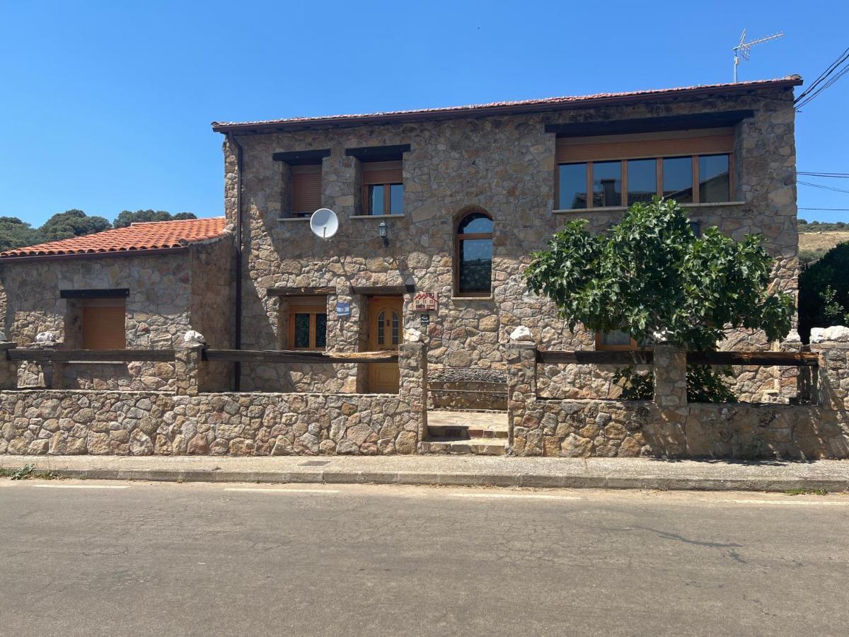 Casa Rural El Medico Serradilla del Arroyo Екстериор снимка