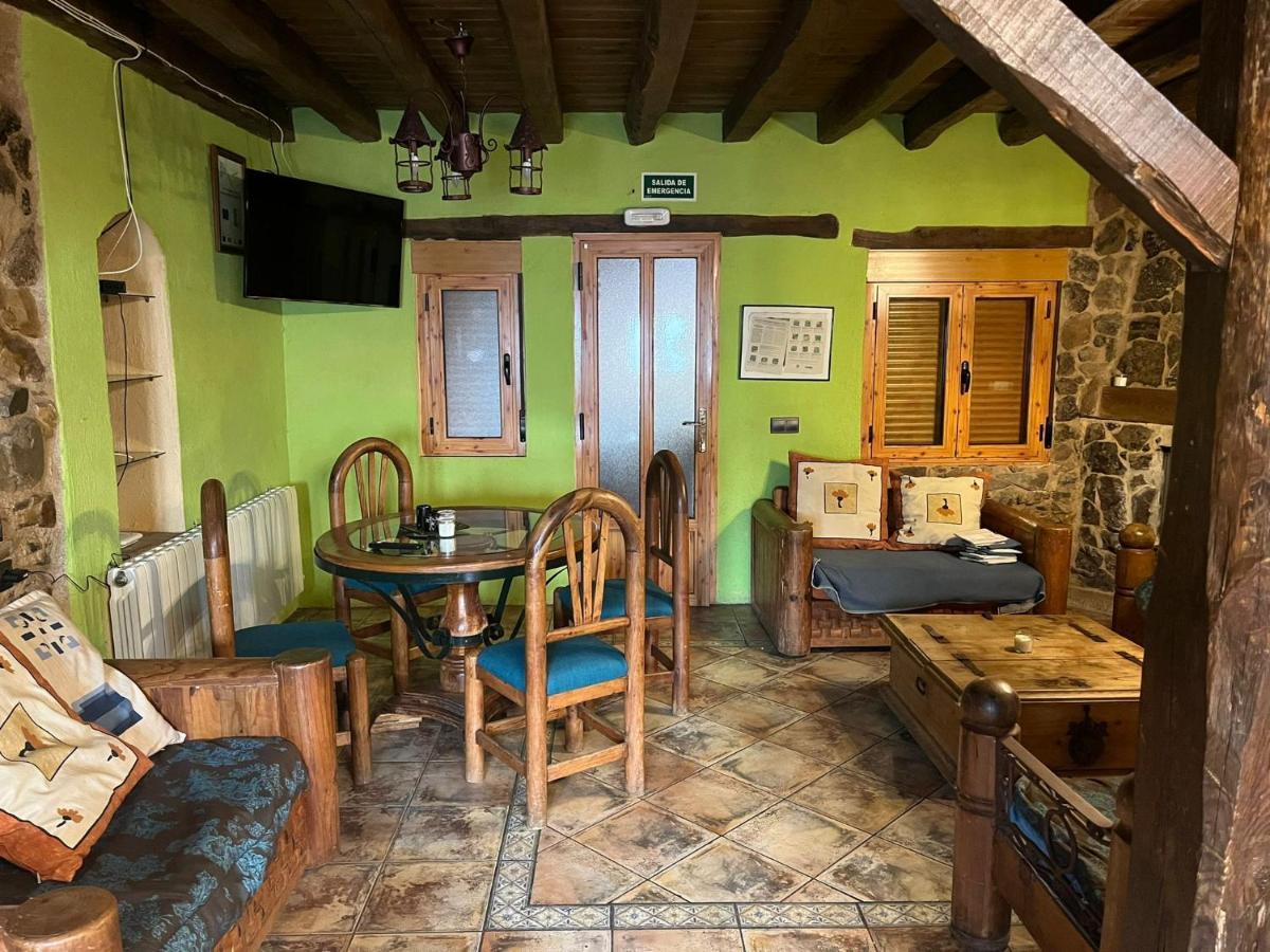 Casa Rural El Medico Serradilla del Arroyo Екстериор снимка